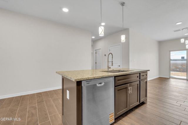 7313 John Gerald Way, El Paso, TX 79934