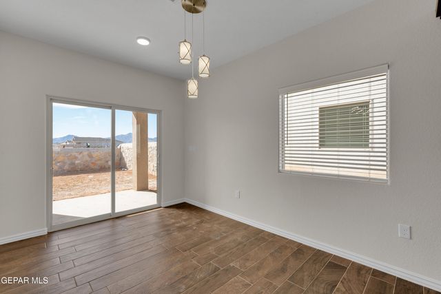 7313 John Gerald Way, El Paso, TX 79934