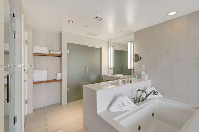 3101 Bayshore Dr 1003, Fort Lauderdale, FL 33304