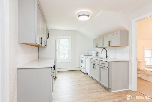 176 Manalapan Road, Spotswood, NJ 08884