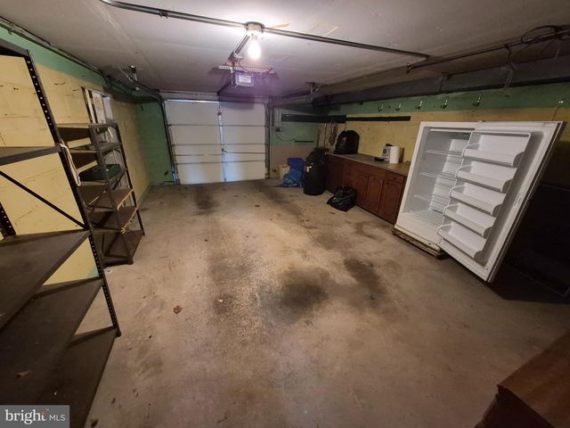 816 ST VINCENT ST, Philadelphia, PA 19111