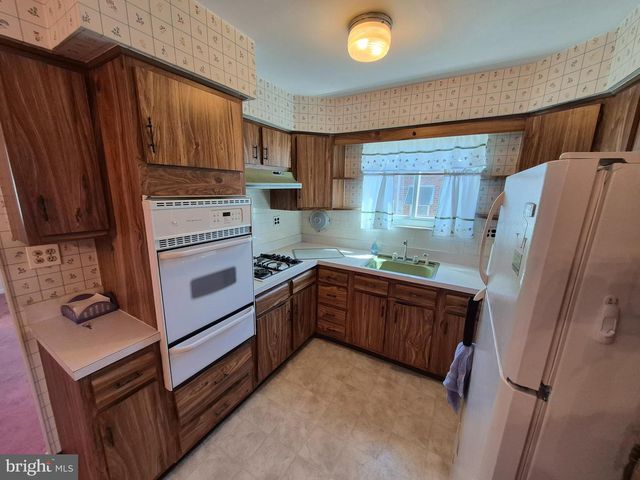 816 ST VINCENT ST, Philadelphia, PA 19111