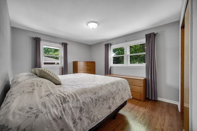 250 Lawndale Drive, Munster, IN 46321