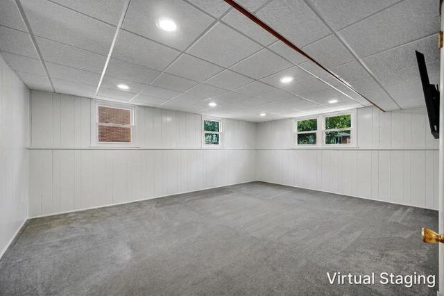 250 Lawndale Drive, Munster, IN 46321