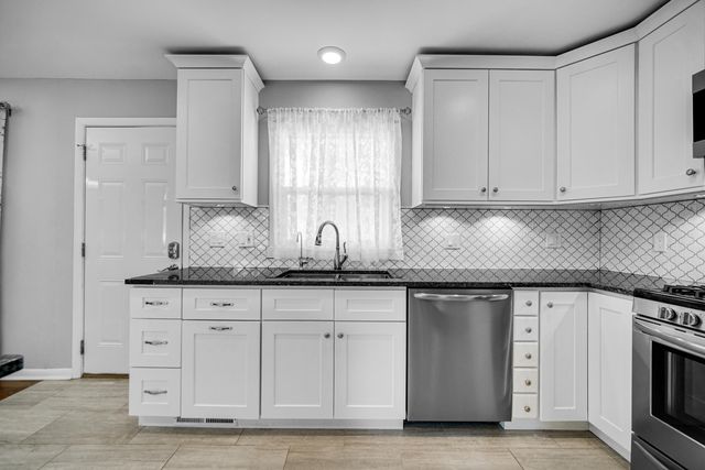 250 Lawndale Drive, Munster, IN 46321