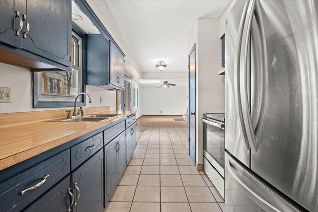 11693 Sherman ROAD, Cedarburg, WI 53012