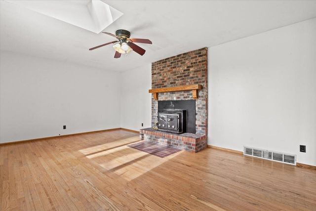 11693 Sherman ROAD, Cedarburg, WI 53012