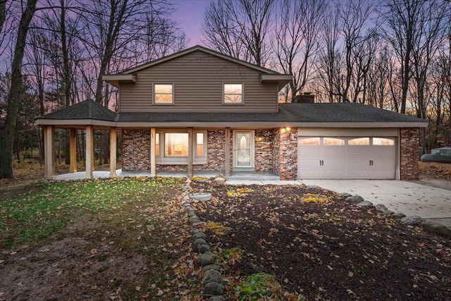 11693 Sherman ROAD, Cedarburg, WI 53012