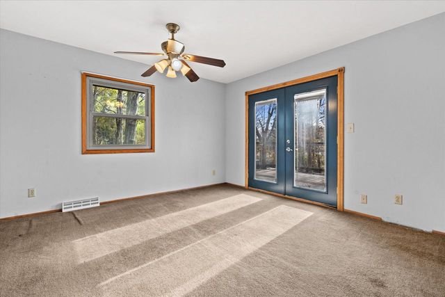 11693 Sherman ROAD, Cedarburg, WI 53012