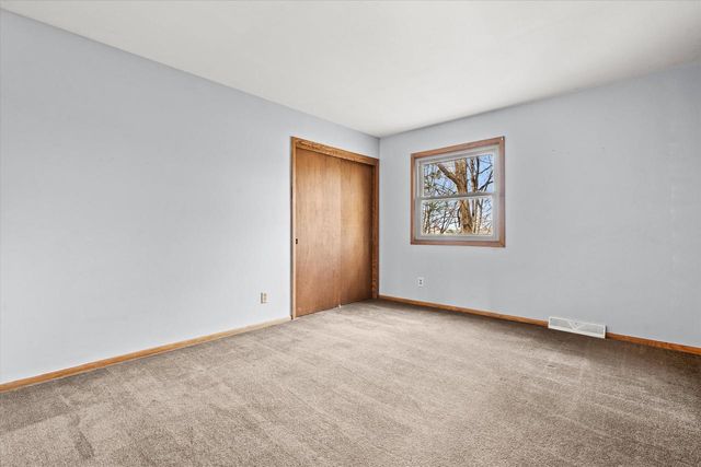 11693 Sherman ROAD, Cedarburg, WI 53012