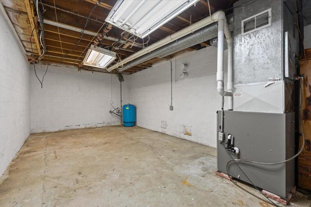 11693 Sherman ROAD, Cedarburg, WI 53012