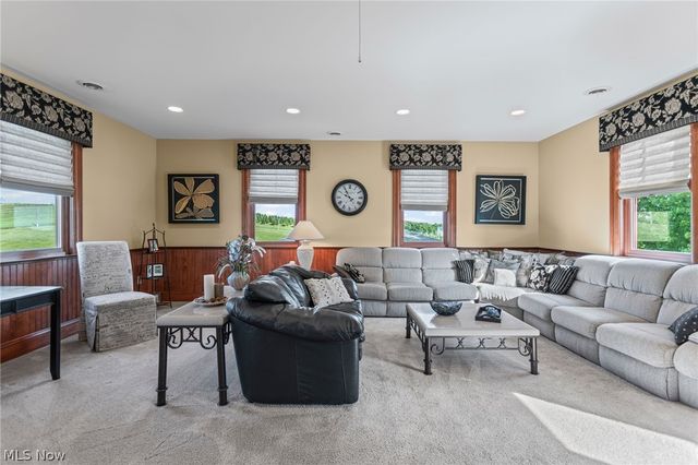 9627 State Route 152, Richmond, OH 43944