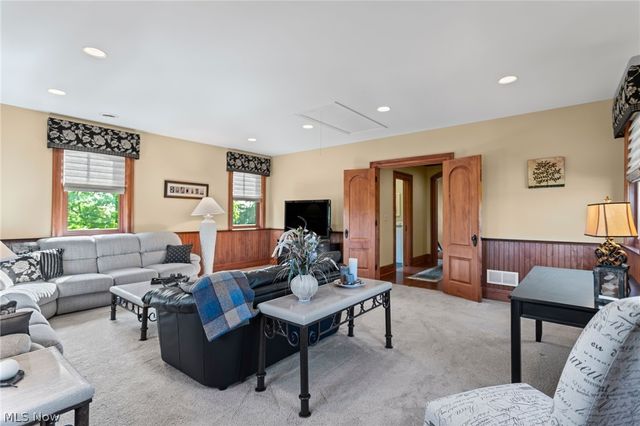 9627 State Route 152, Richmond, OH 43944