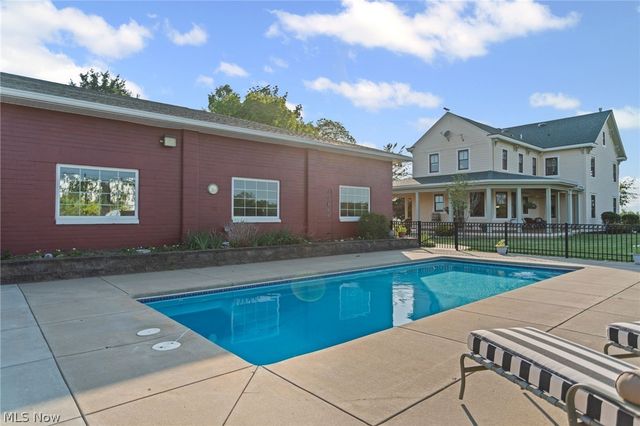 9627 State Route 152, Richmond, OH 43944
