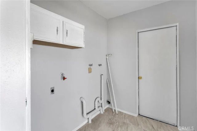 21008 South Road, Apple Valley, CA 92307