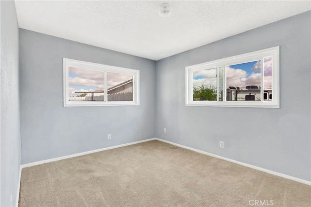 21008 South Road, Apple Valley, CA 92307