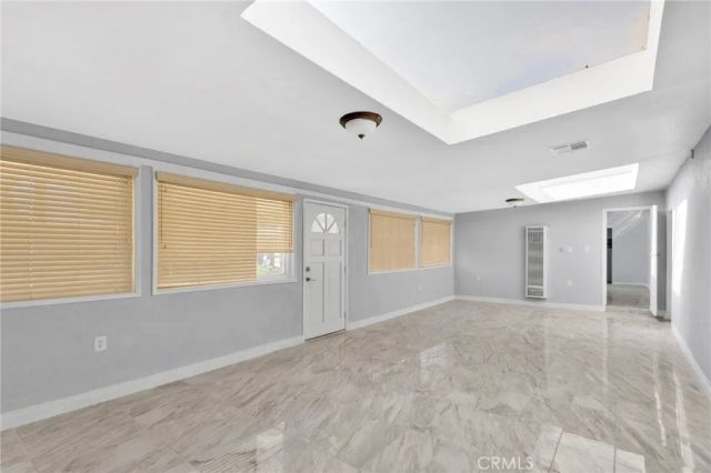 21008 South Road, Apple Valley, CA 92307
