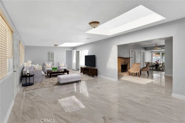 21008 South Road, Apple Valley, CA 92307