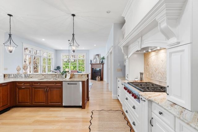 134 Fairchild Drive, Reading, MA 01867