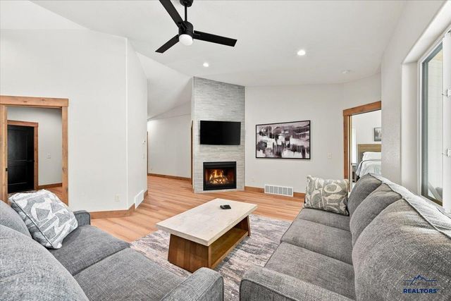 11265 WESTWIND CT, Lead, SD 57754