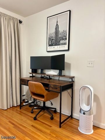605 Grove St E10, Clifton City, NJ 07013