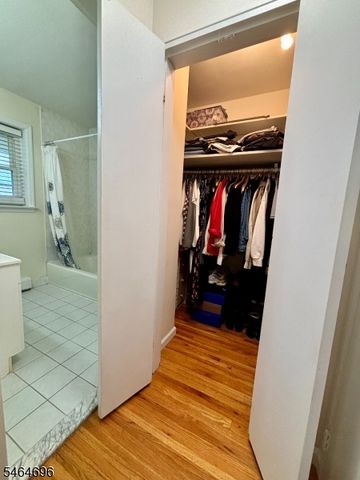 605 Grove St E10, Clifton City, NJ 07013