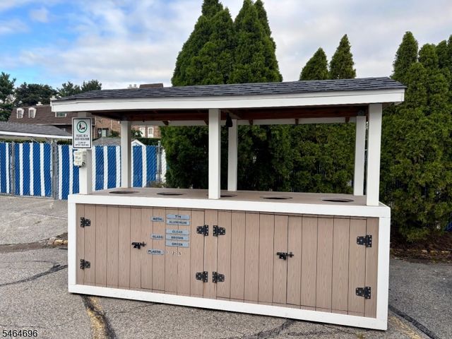 605 Grove St E10, Clifton City, NJ 07013