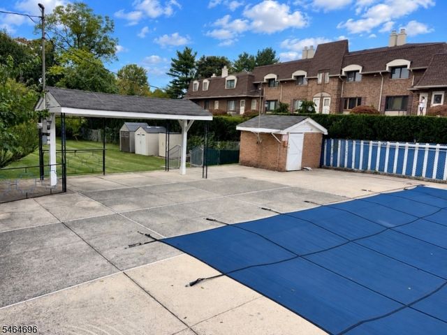 605 Grove St E10, Clifton City, NJ 07013