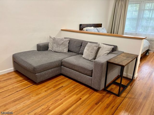 605 Grove St E10, Clifton City, NJ 07013