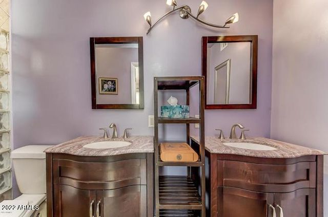 137 E FREMONT Drive, Tempe, AZ 85282