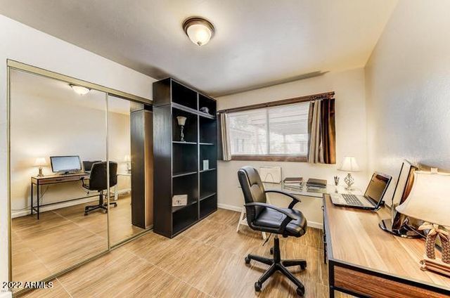 137 E FREMONT Drive, Tempe, AZ 85282