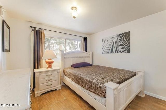 137 E FREMONT Drive, Tempe, AZ 85282