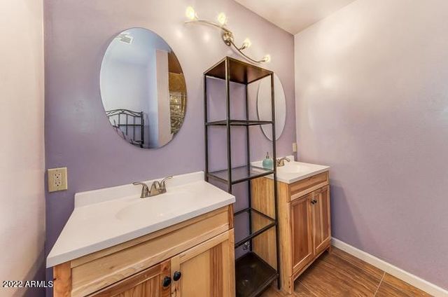 137 E FREMONT Drive, Tempe, AZ 85282