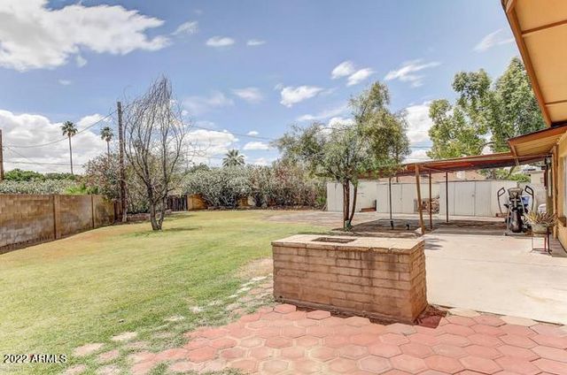 137 E FREMONT Drive, Tempe, AZ 85282