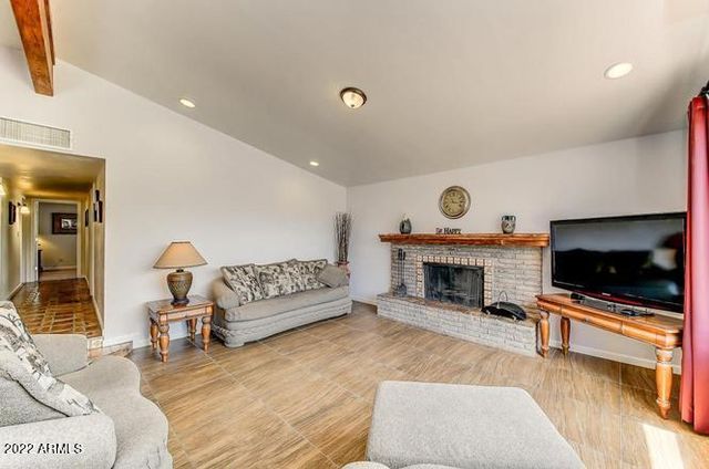 137 E FREMONT Drive, Tempe, AZ 85282