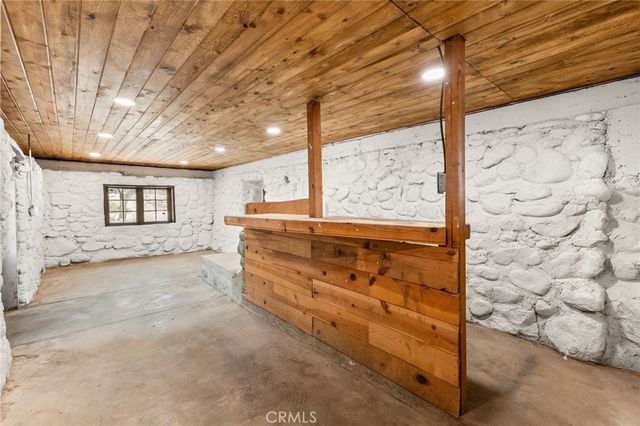 1202 Amethyst Street, Mentone, CA 92359