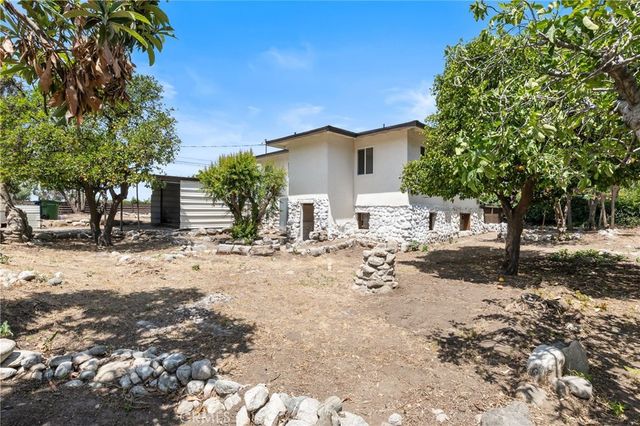 1202 Amethyst Street, Mentone, CA 92359
