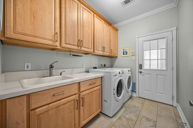 3010 Wellspring Lake Drive, Fulshear, TX 77441