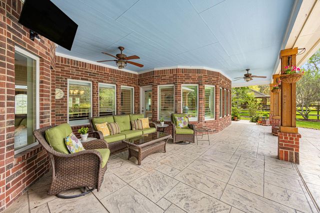 3010 Wellspring Lake Drive, Fulshear, TX 77441