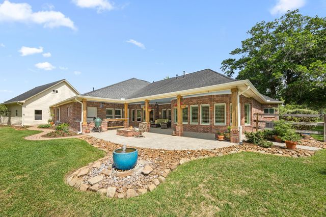 3010 Wellspring Lake Drive, Fulshear, TX 77441