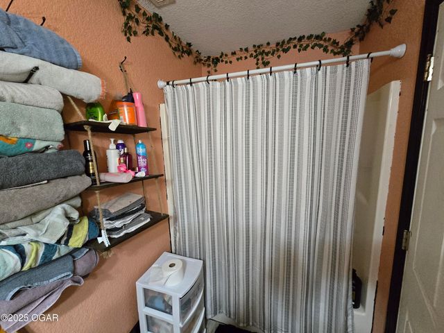 2401 S Wall Avenue, Joplin, MO 64804