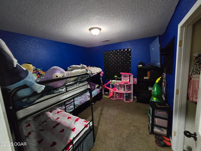 2401 S Wall Avenue, Joplin, MO 64804