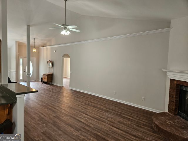 360 Crossroads Drive, Social Circle, GA 30025