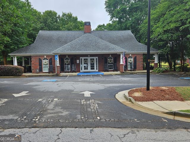 360 Crossroads Drive, Social Circle, GA 30025