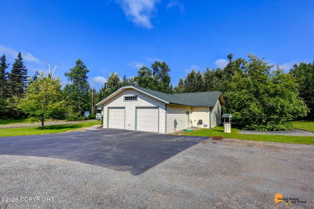 2491 W Stonebridge Drive, Wasilla, AK 99654