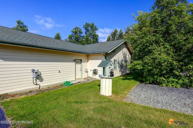 2491 W Stonebridge Drive, Wasilla, AK 99654