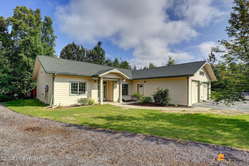 2491 W Stonebridge Drive, Wasilla, AK 99654