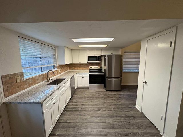 1613 Cantrell Boulevard, Conroe, TX 77301