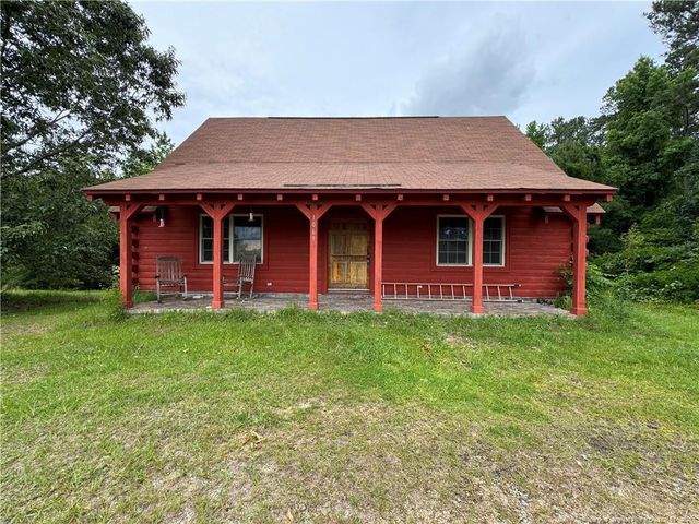 1097 Galatia Church Road, Raeford, NC 28376