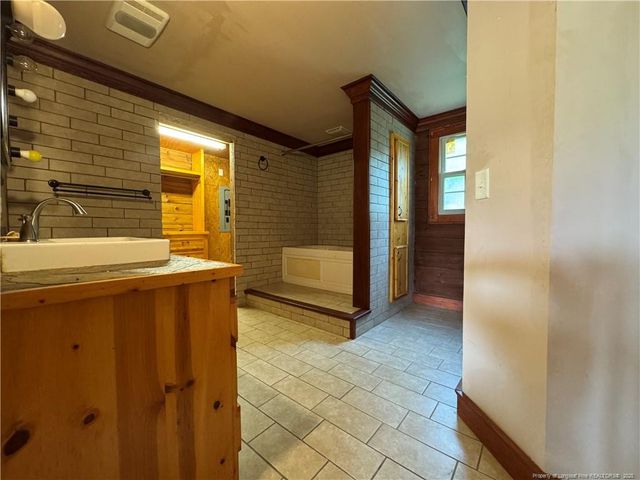 1097 Galatia Church Road, Raeford, NC 28376
